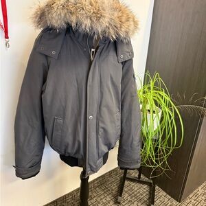 Men's Gray Fur-Trimmed Hooded puffer Jacket